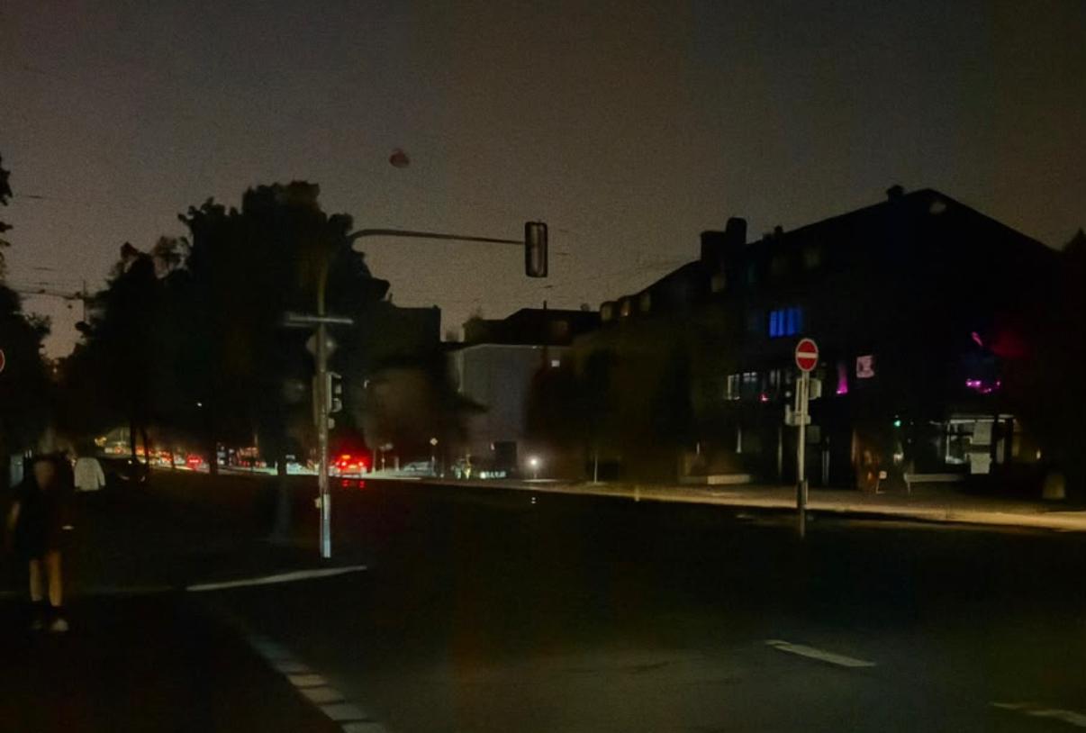 Munich dans le noir : la Kreillerstraße, sans lumière et sans explication