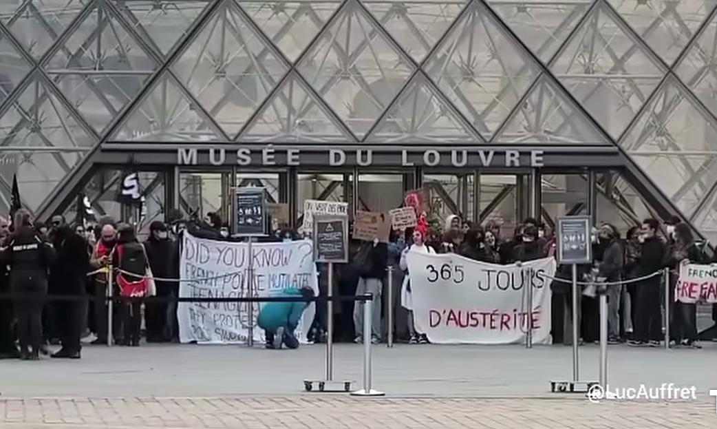 Quand la jeunesse française bloque le Louvre, l'Afrique regarde, et se reconnaît